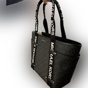 Micheal Kors Maeve Large Tote (New with Tags) MSRP $428